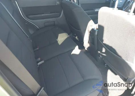 2009 Ford Escape Xlt z USA, uszkodzony, nr VIN 1FMCU03G39KC99913